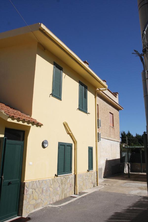 טראביה La Casa Gialla מראה חיצוני תמונה