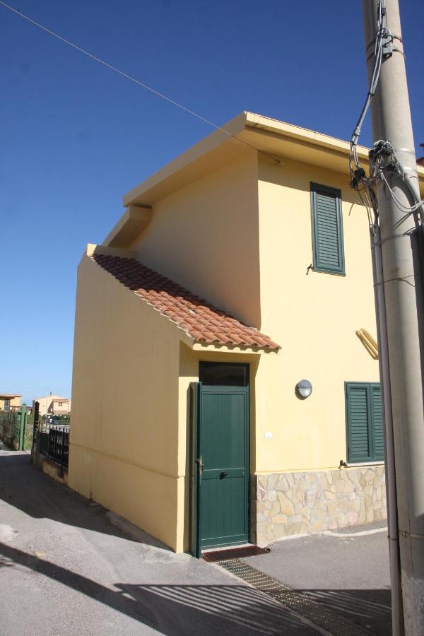 טראביה La Casa Gialla מראה חיצוני תמונה