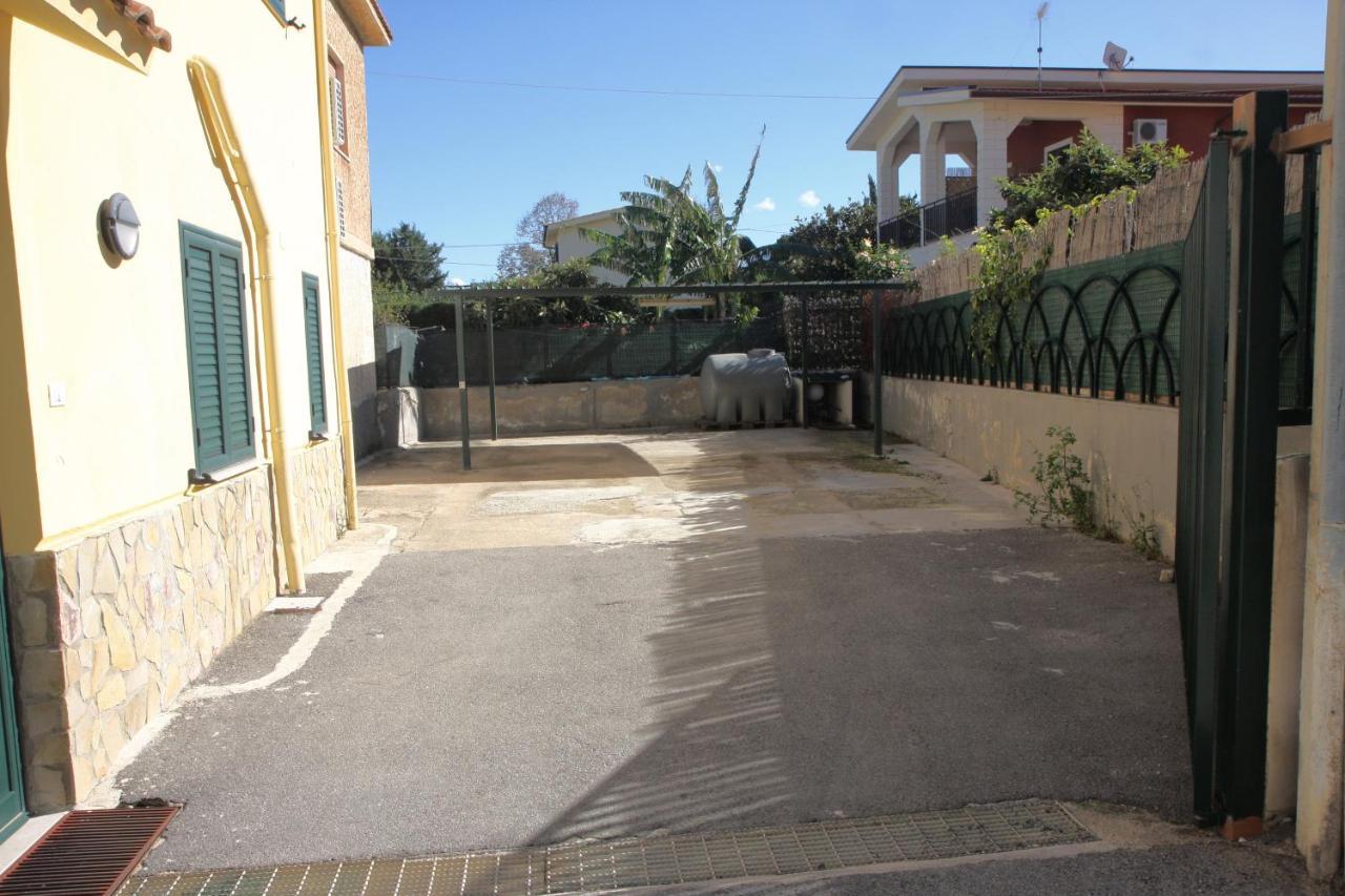 טראביה La Casa Gialla מראה חיצוני תמונה