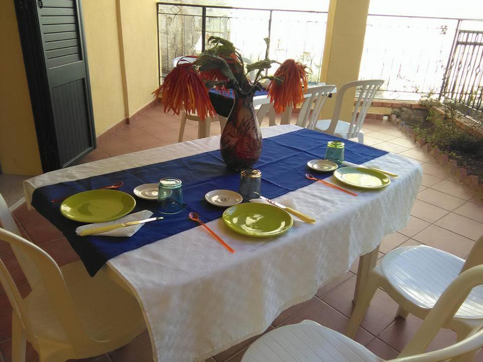 טראביה La Casa Gialla מראה חיצוני תמונה