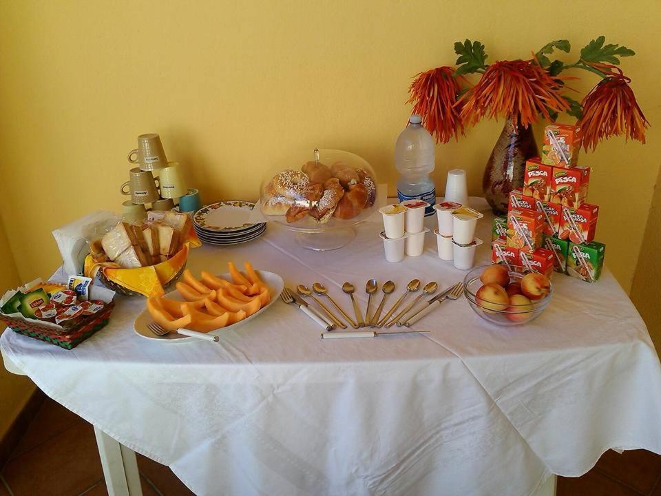 טראביה La Casa Gialla מראה חיצוני תמונה